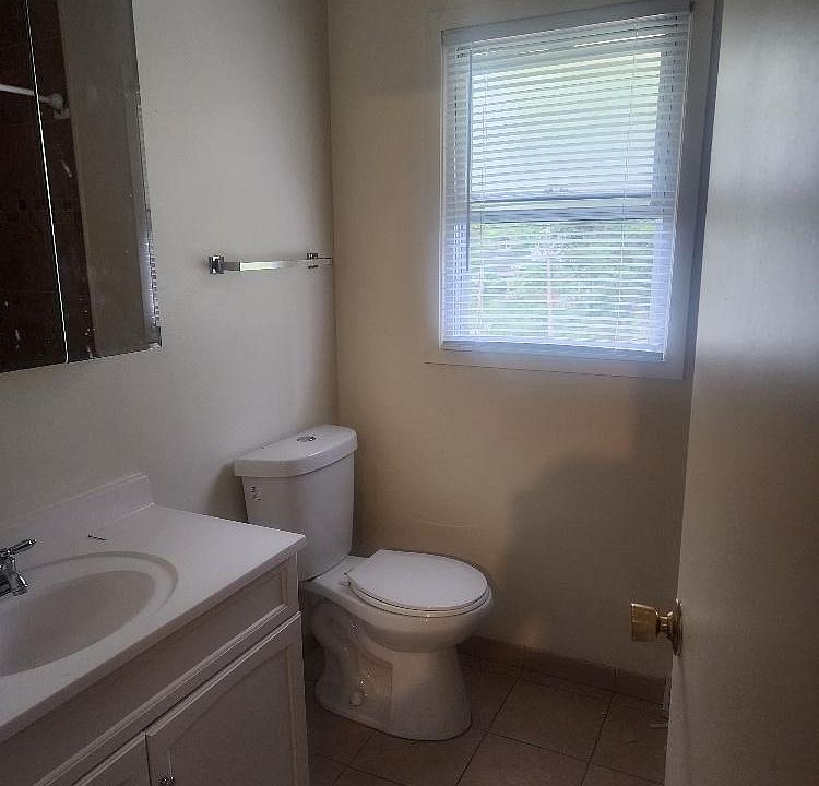 1st image of 808 W Glendale Ave #808