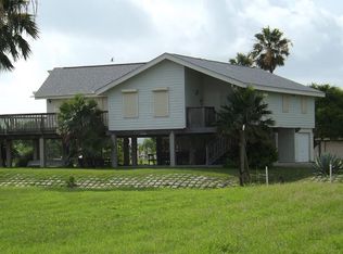 120 Redhead Rd, Rockport, TX 78382