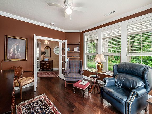 5th image of 3750 Southbury Dr