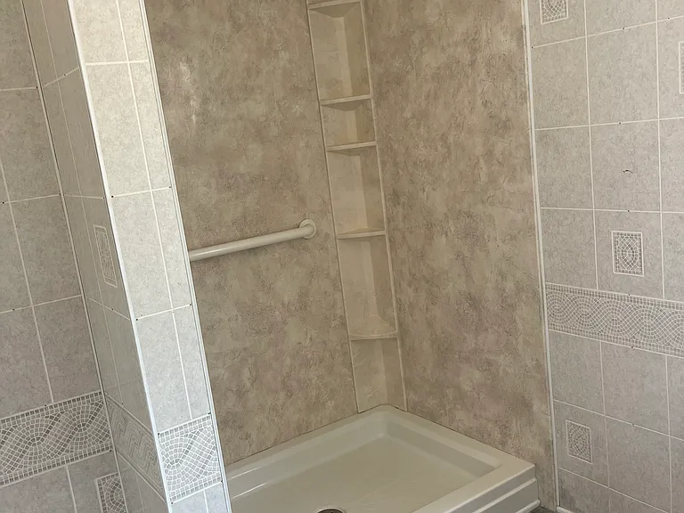 221 Meteyard Ln — Photo 9