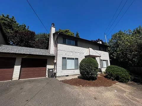 8805 SE Flavel St #8805