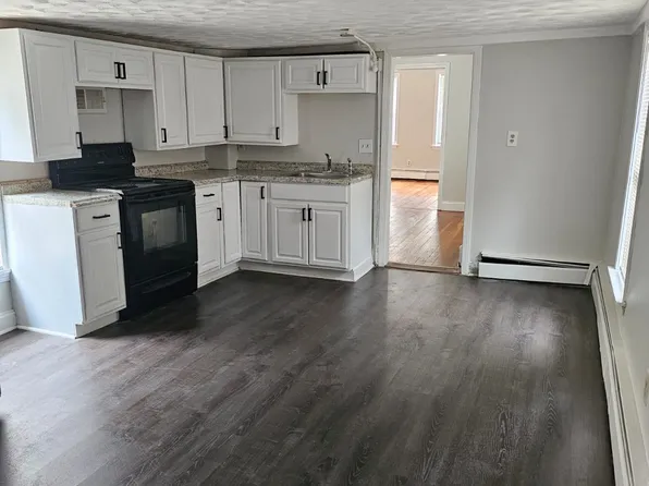 14 South St #1L, Pawtucket, RI 02860
