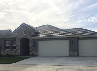 1743 Cobblefield Ln, Los Banos, CA 93635