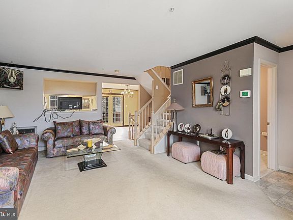 5th image of 32 Ironwood Ct