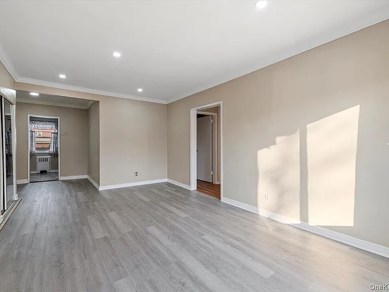 87-37 Marengo St #1 — Photo 1