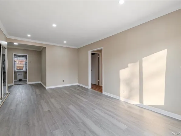 87-37 Marengo St #1, Hollis, NY 11423