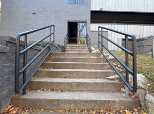2343 B, Lincoln, NE 68502
