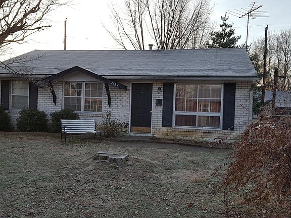 3rd image of 2134 Belmont Dr