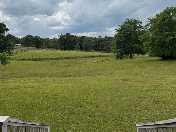 3rd image of 302 Norris Rd