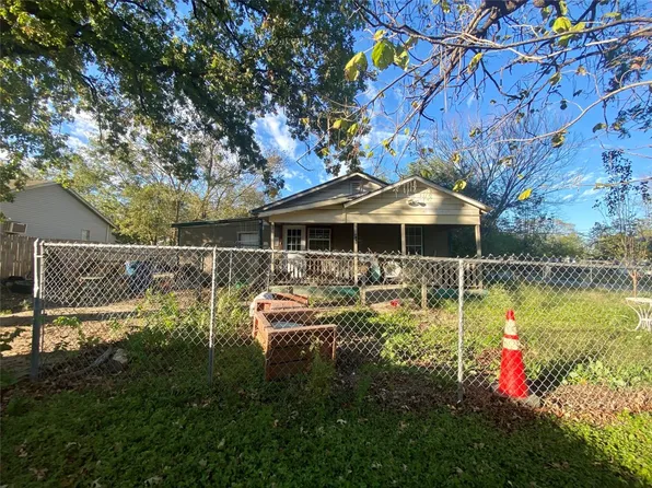 409 E Houston St, Mexia, TX 76667