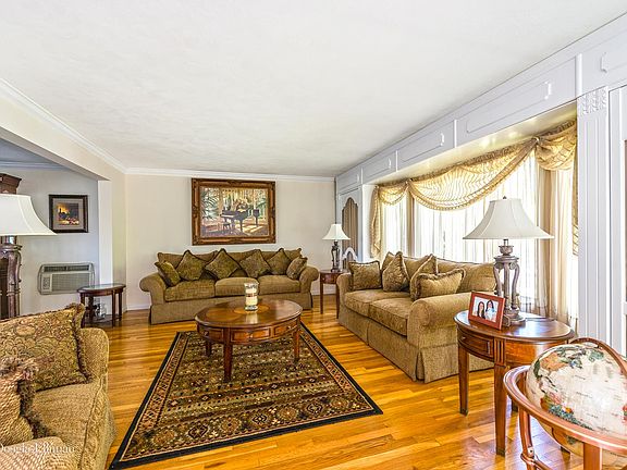 2nd image of 64 Terrehans Ln