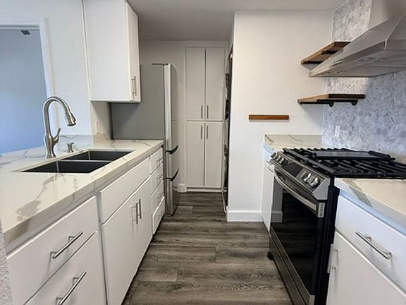 4th image of 2912 Anawood Way