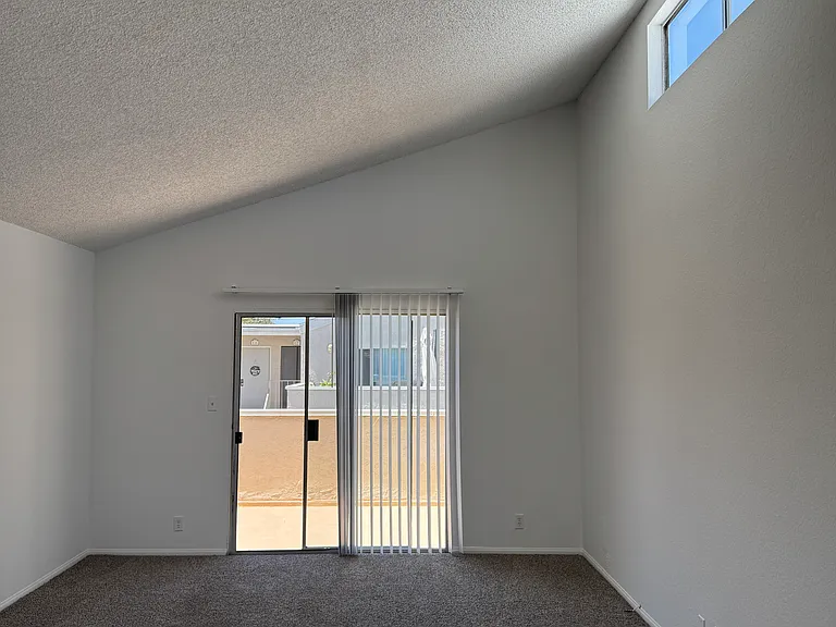 Huntington Harbour Villas — Photo 30