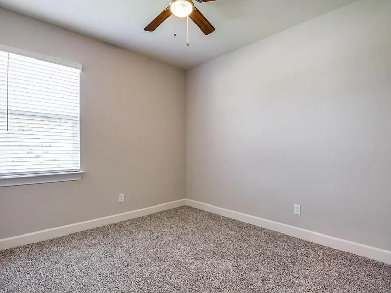 1009 Calhoun Dr — Photo 19
