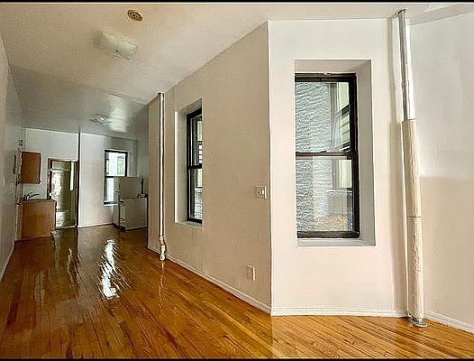 1st image of 180 E 101st St #2