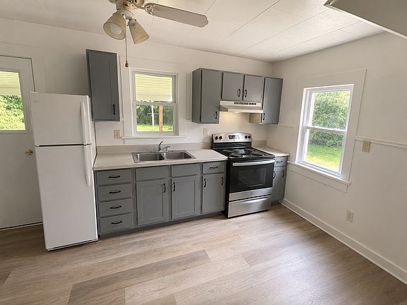 3rd image of 104 Kirk Ln