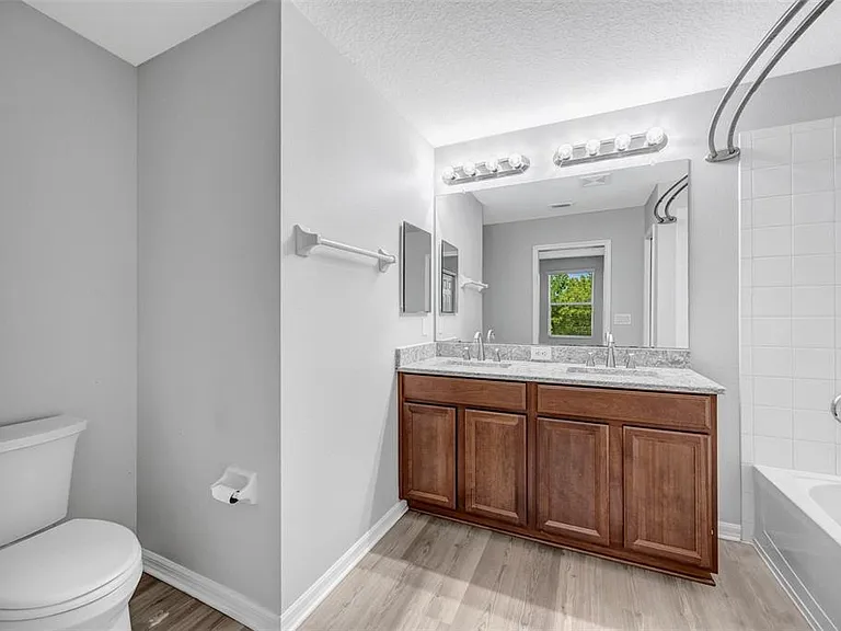 6705 Holly Heath Dr — Photo 15