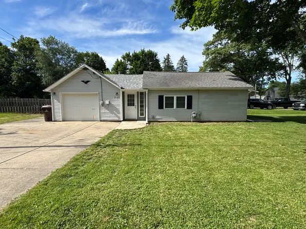 220 W Williams St, Athens, MI 49011