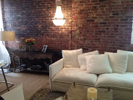 Rented by Dianne Travis, LREB | media 24