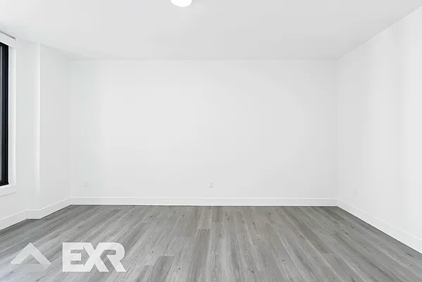 Rented by EXR | media 5