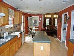 2nd image of 1201 Coryell St