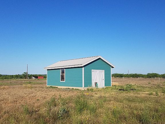 4th image of 9381 Paradise Ln