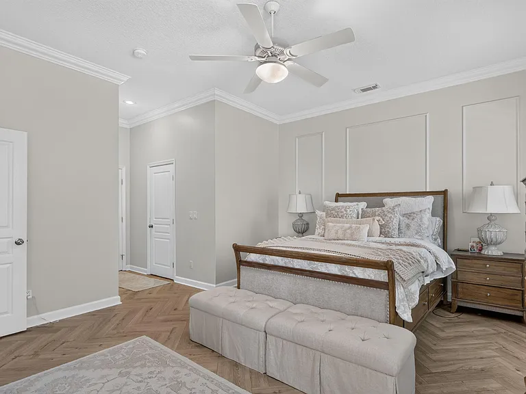 10542 SW Westlawn Blvd — Photo 21
