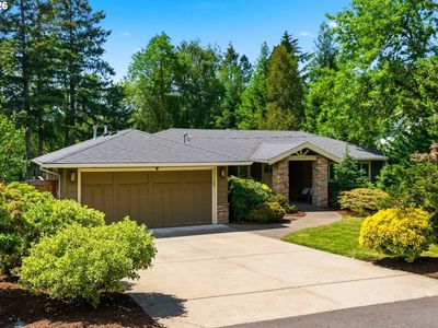2109 Wembley Park Rd, Lake Oswego, OR, 97034