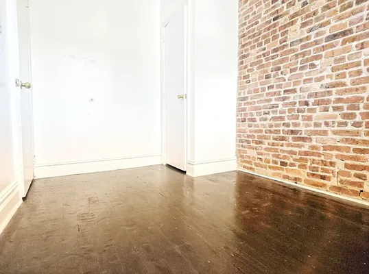 Rented by Highline Residential | media 28