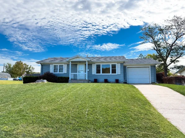 420 E St, Smith Center, KS 66967