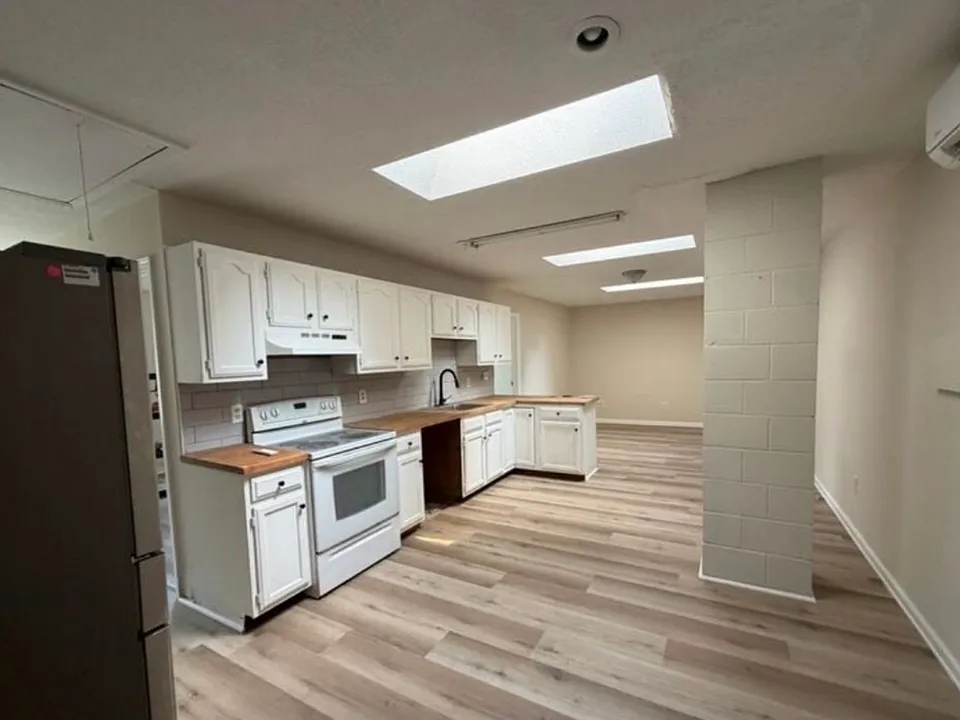 69 Congress Ave #2C