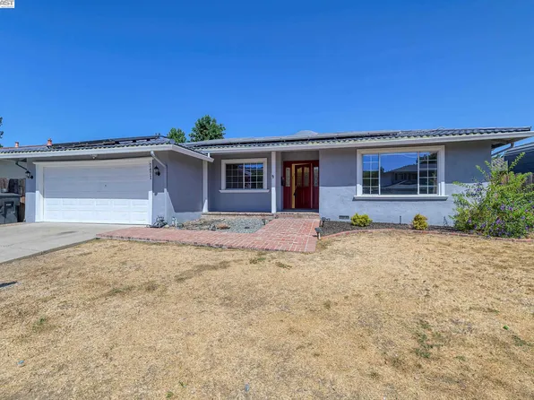 7471 Hillsdale Dr, Pleasanton, CA 94588