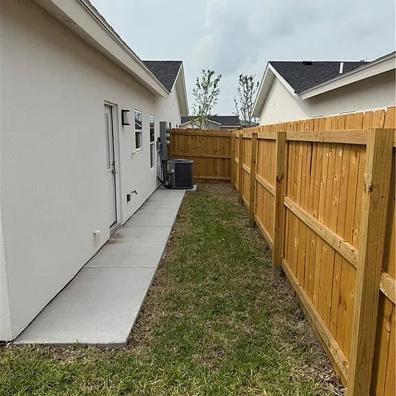 2113 E San Andrea St #4 — Photo 12