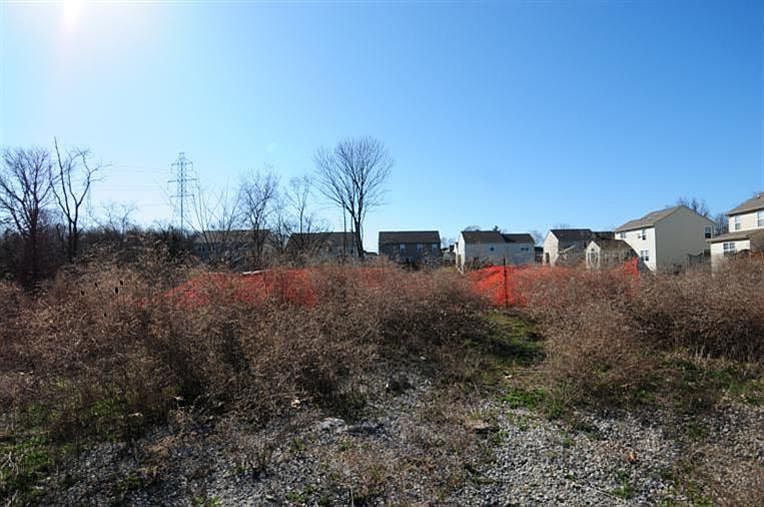 2nd image of 1055 Hunterallen Dr