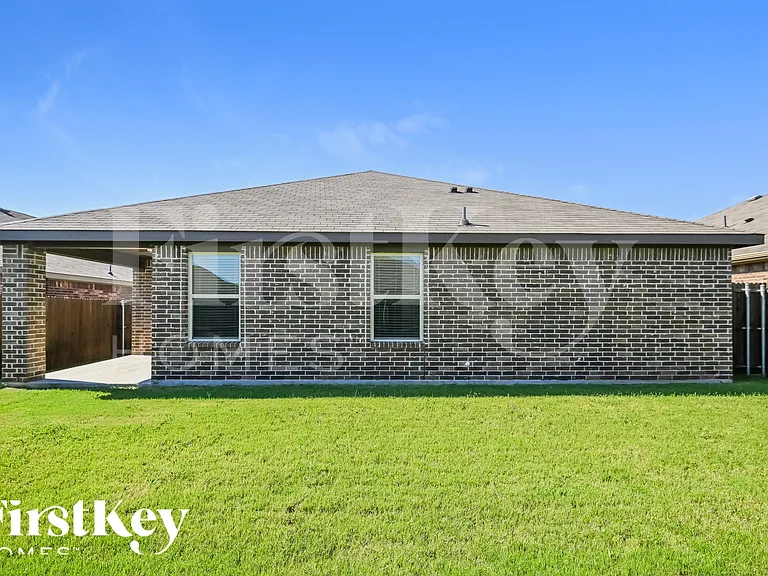 961 Corbitt Ln — Photo 18