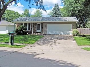2130 W 45th St, Davenport, IA 52806