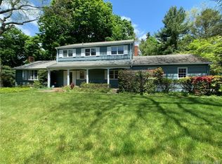 9 Round Pond Rd, Westport, CT 06880