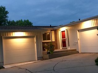 1230 Eldon Dr, Lincoln, NE 68510