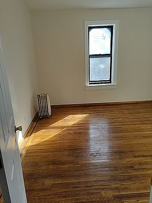 5th image of 2662 Ocean Ave APT D5