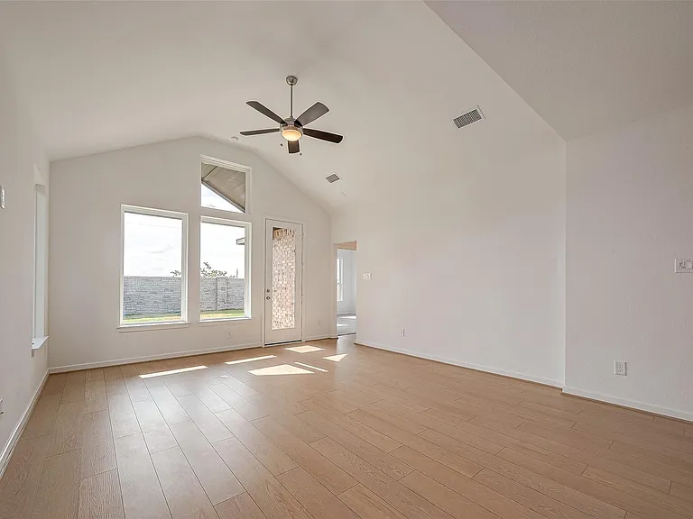 8710 Limmen Terrace Trl — Photo 8