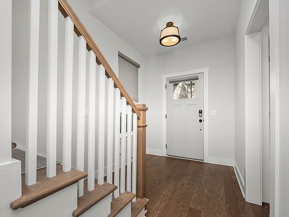 3rd image of 443 Becanni Ln