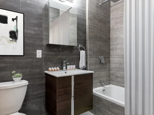 921 Washington Avenue image 6 of 10