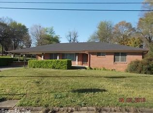 700 Crestwood Dr, Benton, AR 72015