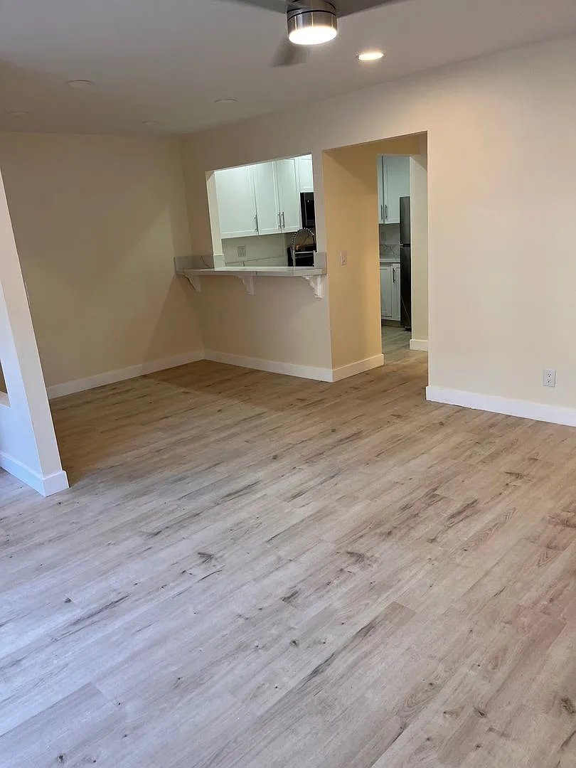 You Must See This Brand New Stunning Apartment! — Photo 2