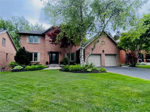 628 Highvalley Rd, Hamilton, ON L9G 3X3