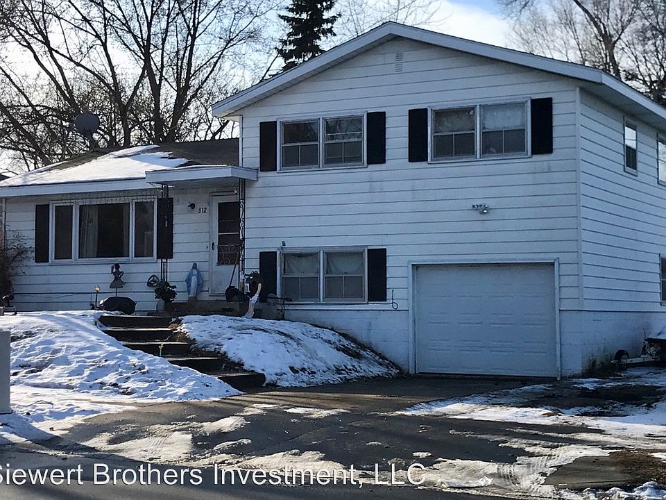 1st image of 812 Pine St