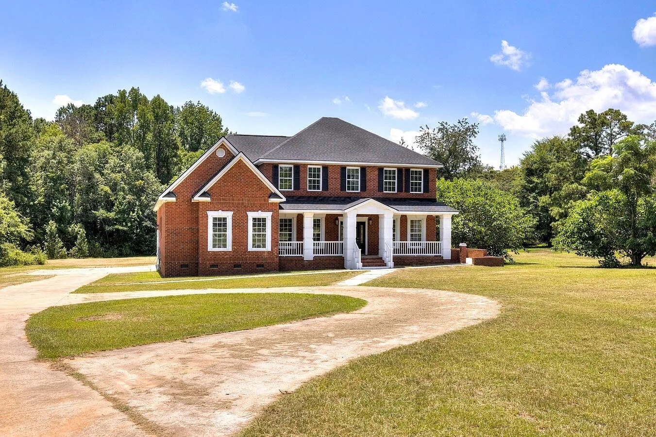 5 bed, 4.5 bath, 3508 sqft, $3,500 — Photo 2