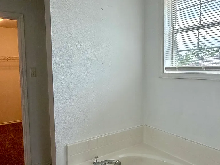 2707 Prairie Creek Dr — Photo 13