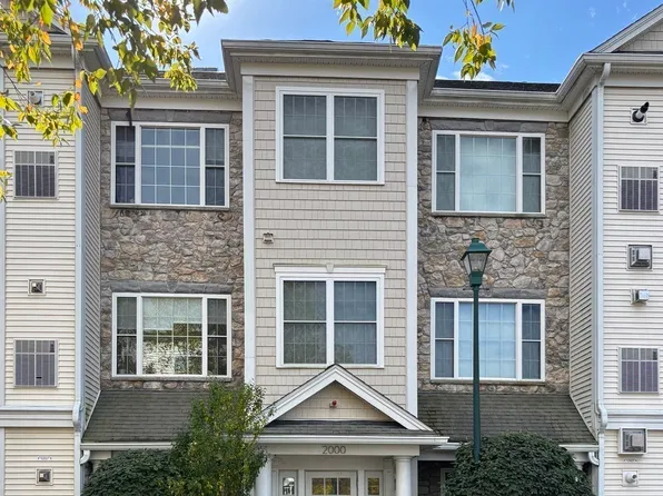 2303 Davenport Ave Unit 2303, Canton, MA 02021