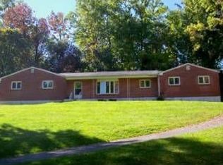 33 Fairmount Dr, Danbury, CT 06811